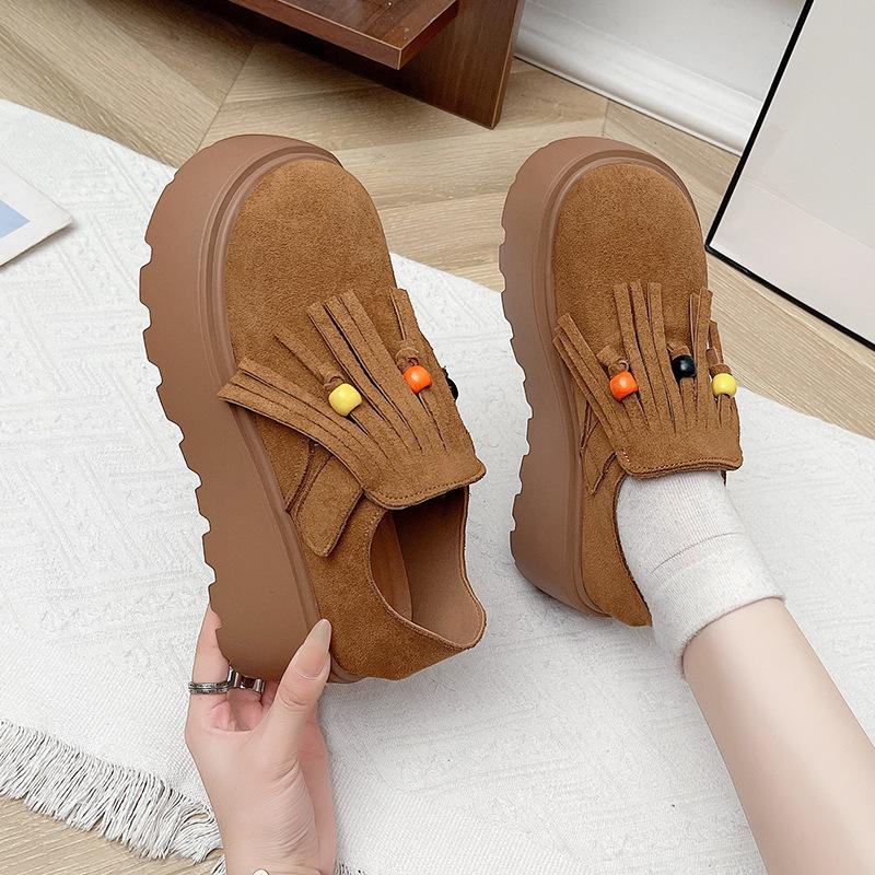 Retro niche suede heightening Boken shoes women's 2025 new fringed beaded fashionable versatile loafers