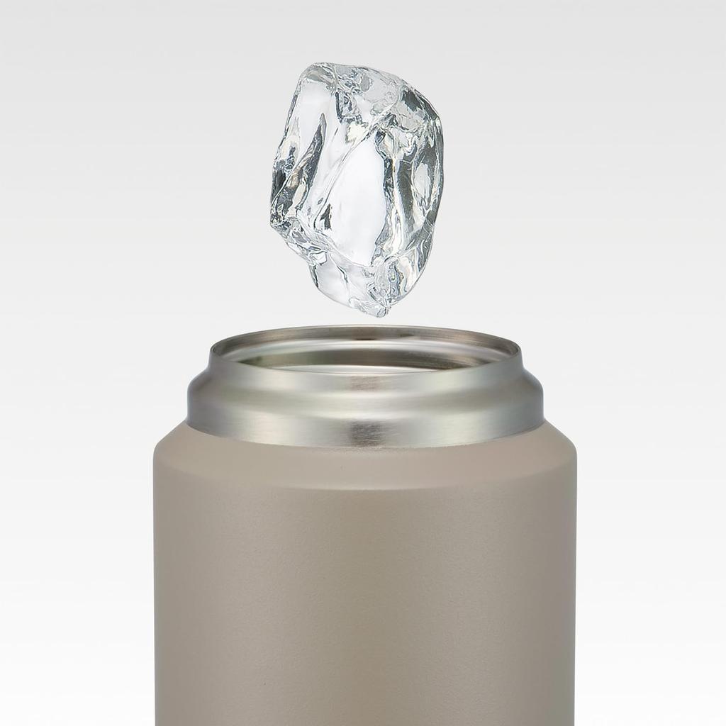 Skater STBC6-A Stainless Steel Water Bottle with Carabiner Handle, Insulated and Cold Water Bottle, 600ml, Double-Layered Vacuum Shield, Disney Mickey