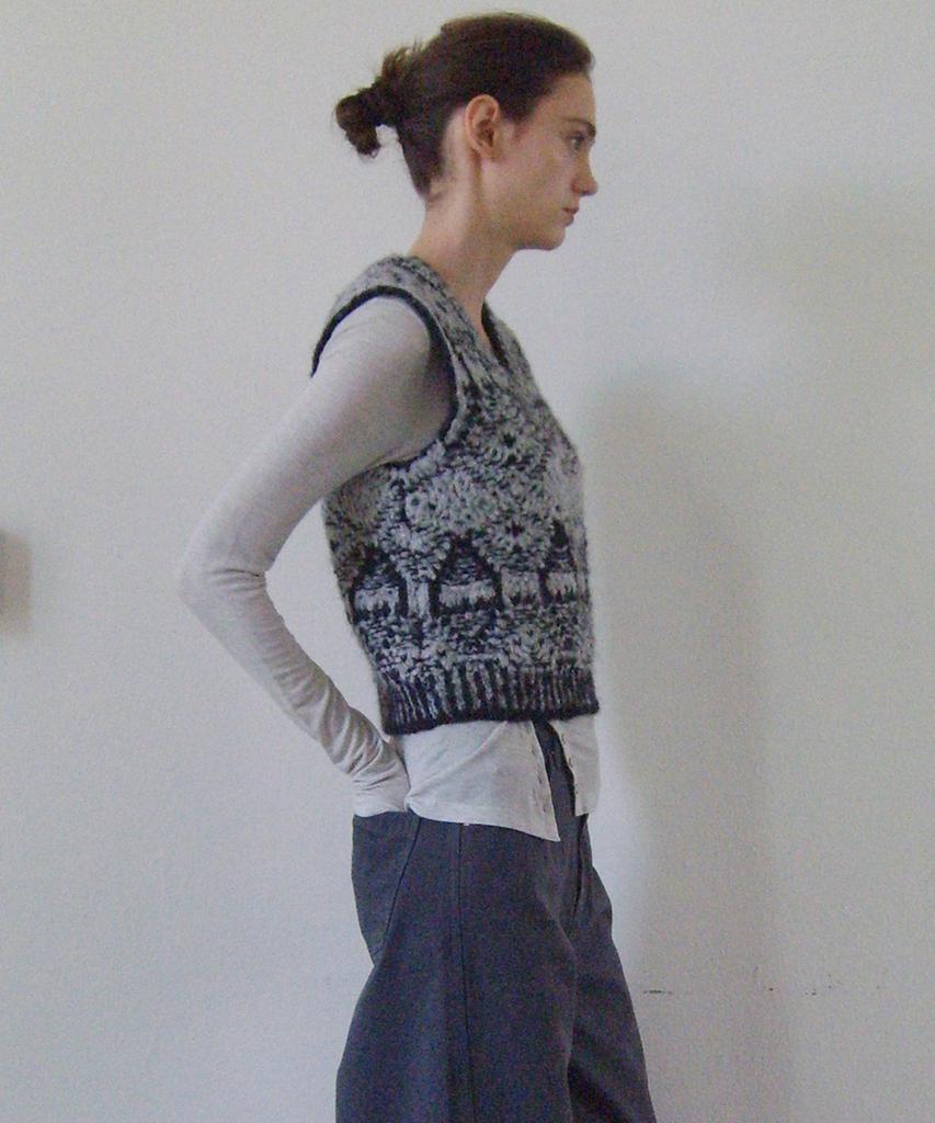 EN OR [Alpaca 35%] Superfine Alpaca Nordic Vest - Navy