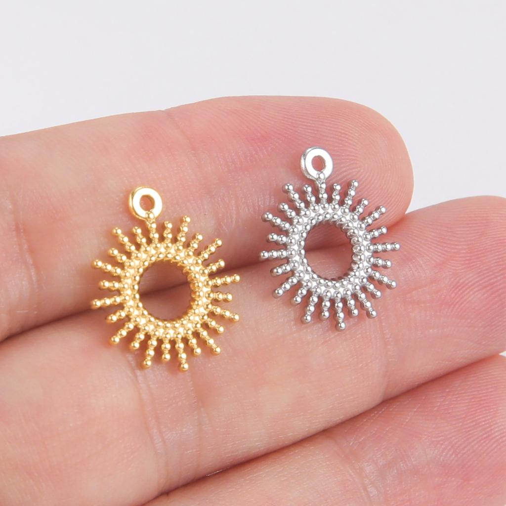 Teamer 5pcs North Star Sun Stainless Steel Charms for Jewelry Fashion Mini Pendant Charm DIY Jewelry Making Supplies wholesale