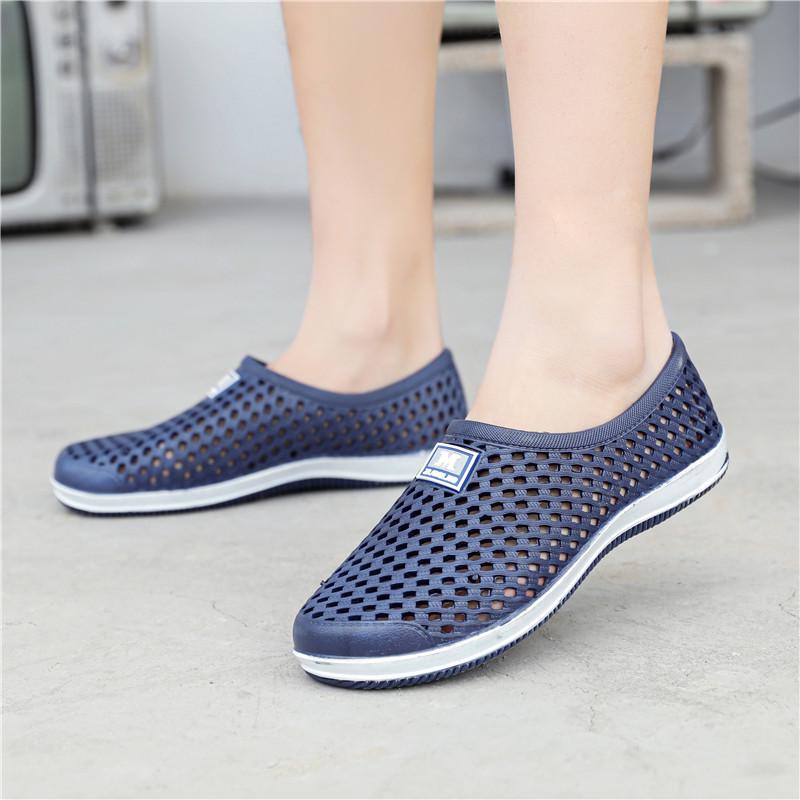 2025 Summer Baotou Sandals: Non-Slip Beach Shoes for Men & Women - Korean Style