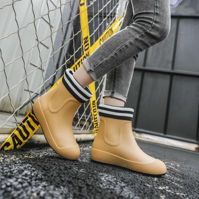 Slip On Rain Shoes for Women Ankle Boots Fashion Outdoor Non-slip Platform Rain Boots Garden Galoshes Woman Work Rubber Booties