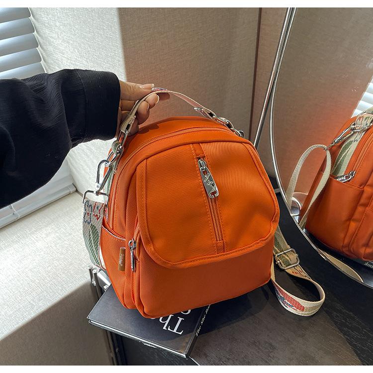 

Популярная нейлоновая текстура плечевая маленькая квадратная сумка женская 2024 новая корейская версия осень повседневная универсальная сумка-мессенджер женская оранжевый