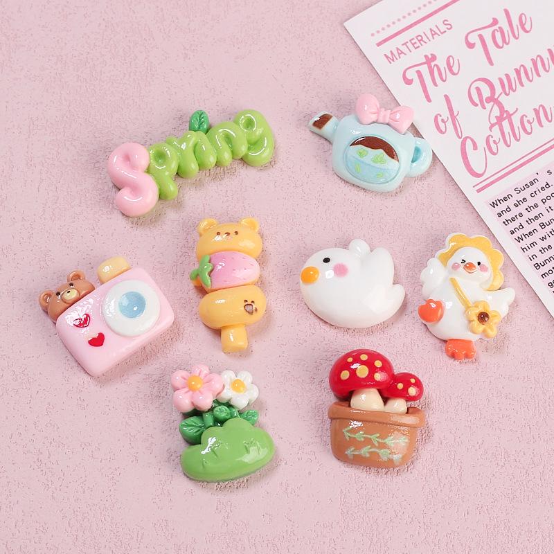 Handmade Resin Duck Clog Jewels - DIY Cartoon Spring Accessories with Cream Glue