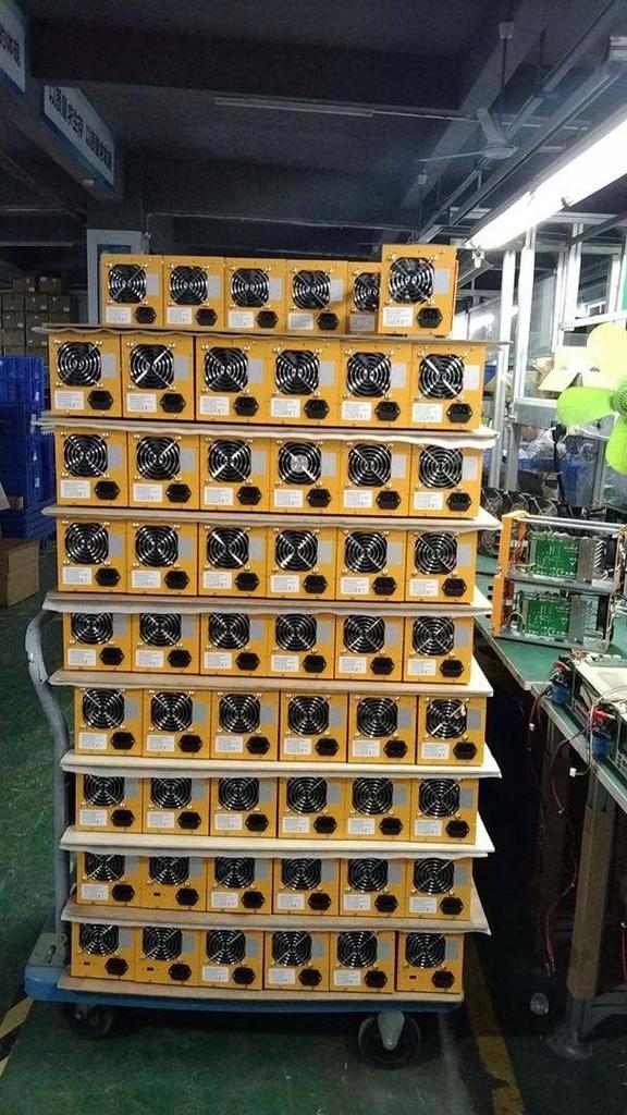 Rosfix Zasilacz Laboratoryjny AmpRush RARES-3205 32V 5A – Regulowane Napięcie I Prąd | Wysoka Precyzja | System Zabezpieczeń ROSFIX PROTECT