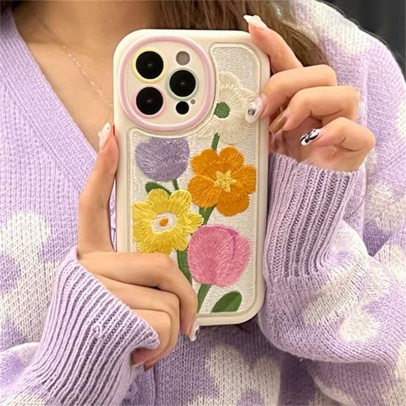 

Чехол для телефона с милой вышивкой в виде тюльпанов из Кореи для iPhone 14 13 12 11 Pro Max 15 Pro, милый белый мягкий противоударный силиконовый чехол For iPhone 15Pro Max