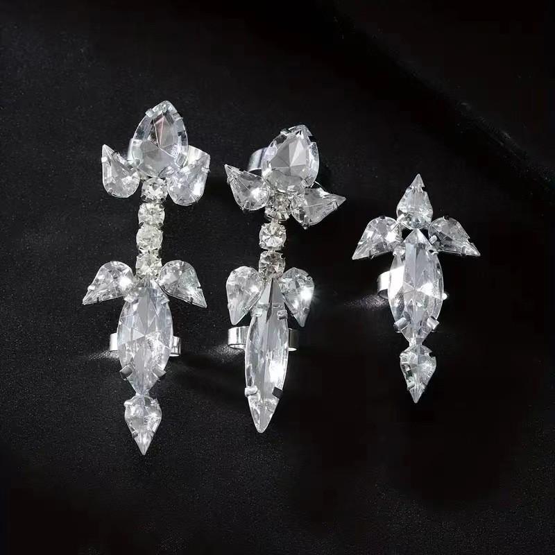 Geometric Water Drilling Ring Set For Women With Electroplated Finish And Trendy Style