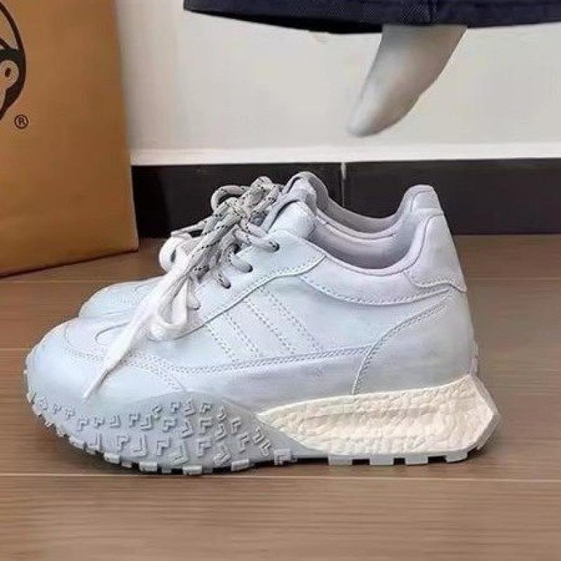 

Туфли на платформе для папы женские весна 2025 новые ретро старые немецкие кроссовки женские универсальные спортивные и повседневные туфли увеличивают рост 40 светло-синий