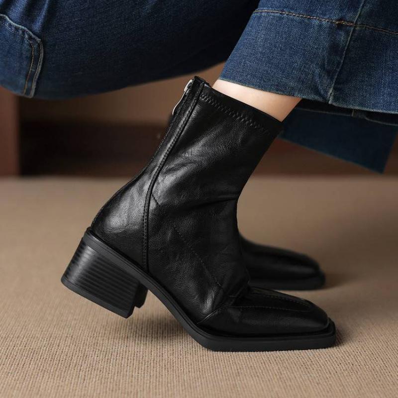 New leather women's large-size Martin boots solid color round head middle heel comfortable square heel autumn and winter rear zipper middle boots