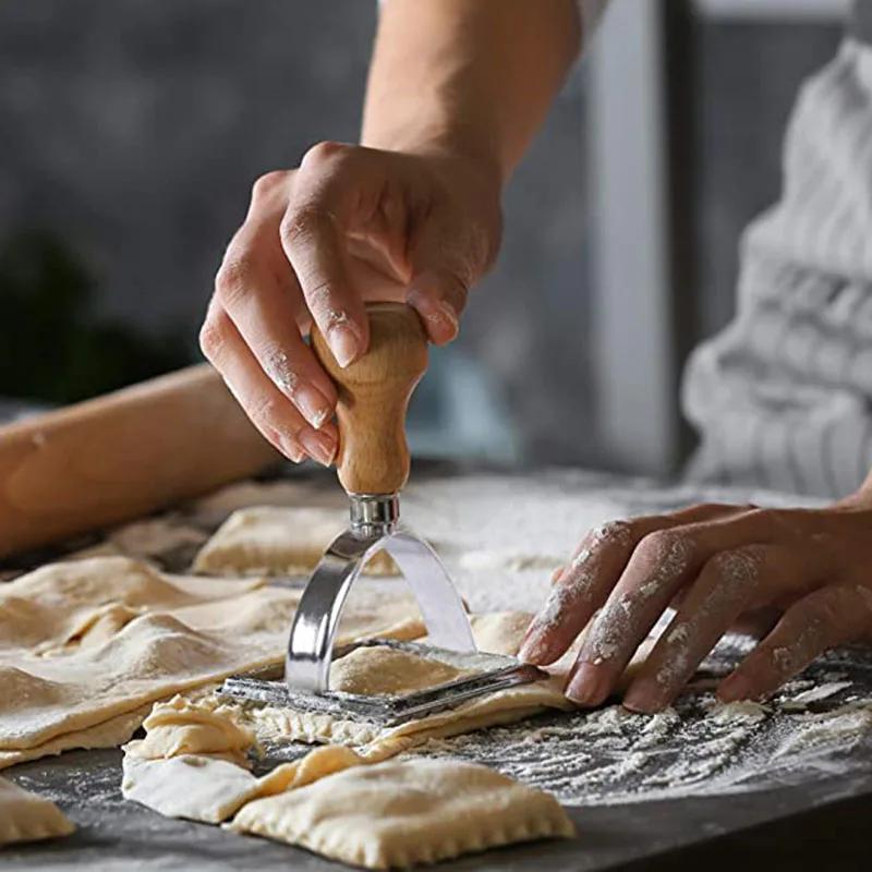 4/5Pcs Ravioli Stamp Maker Cutter Roller Wheel Set Cookie Mold with Wooden Handle Fluted Edge Pasta Press Kitchen Tools