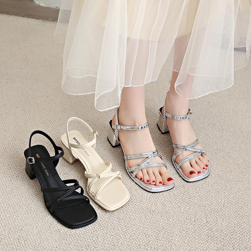 2025 Gentle wind leak toe strap fairy sandals women's word summer new Roman shoes French thick heel temperament
