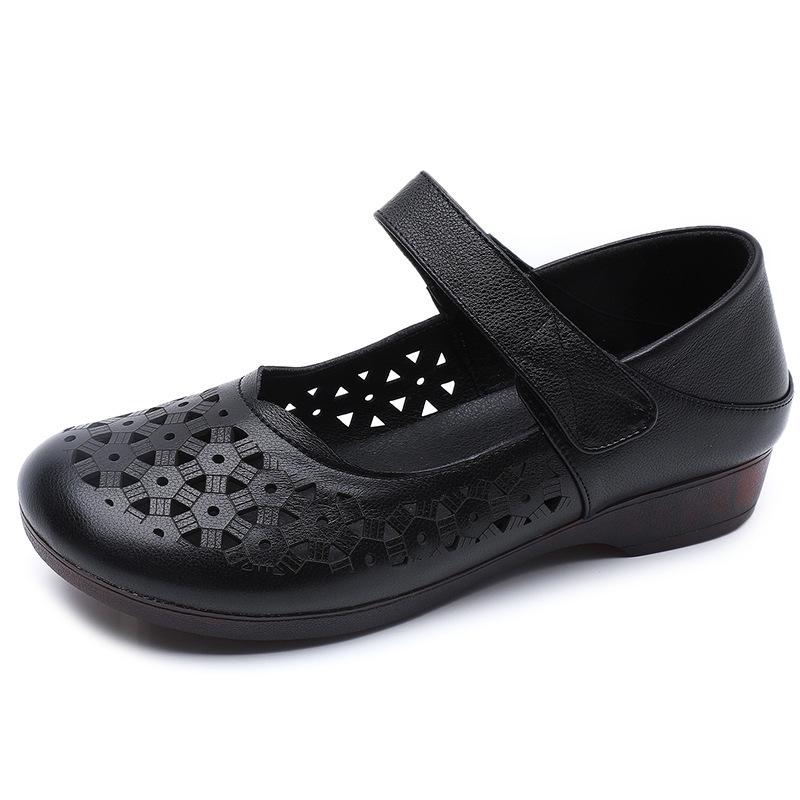 

Leather shoes hollow sandals large size comfortable autumn new flat bottom soft sole single shoes women 41 чорний