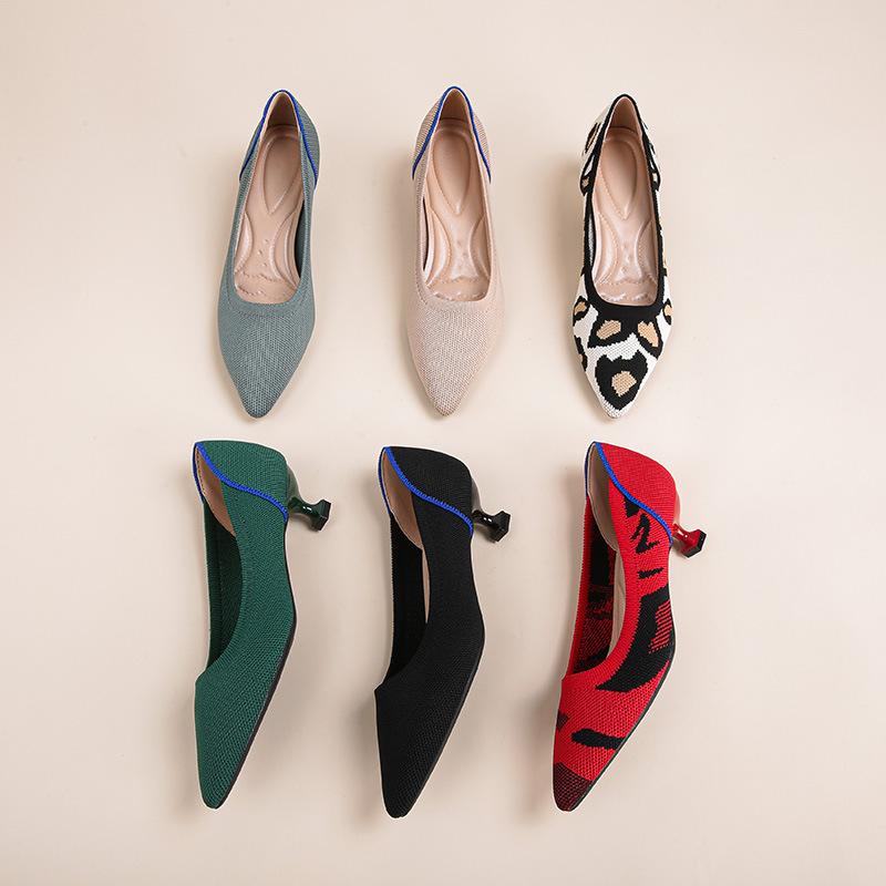 

Pointed head shallow mouth single shoes women s autumn new flying woven temperament women s shoes stiletto high heels 34 чорний