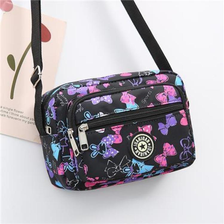Korean Version Women's Shoulder Bag Sports and Leisure Bag Nylon Canvas Bag Multifunctional Crossbody Bag