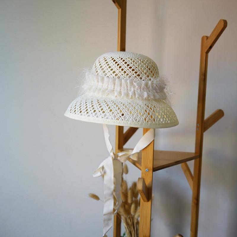 French Elegant Retro White Hepburn Fungus Lace-Up Bell-Shaped Basin Hat Woven Straw Hat Women'S Summer Vacation Fisherman'S Top Hat