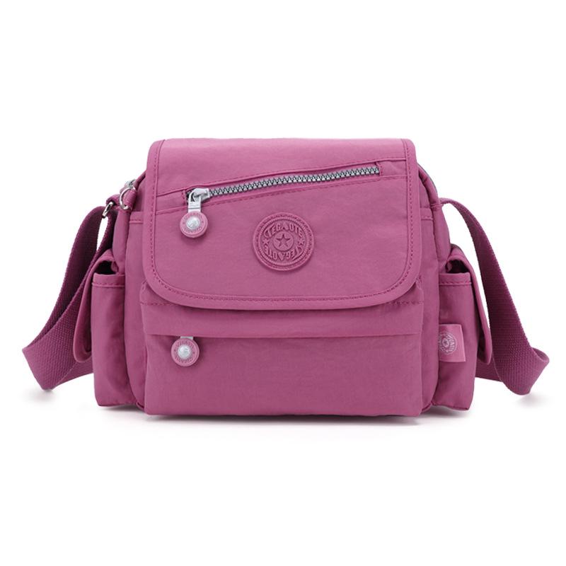 Lightweight Water-Resistant Korean Fashion Women's Crossbody Bag for Commuting and Outings