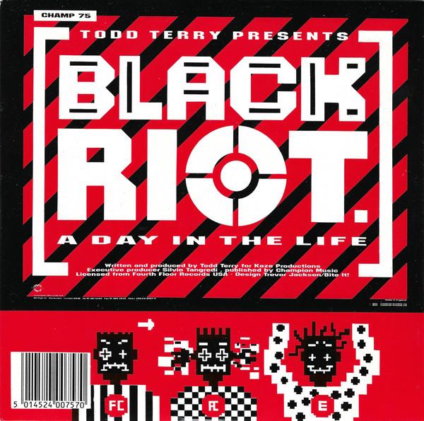 

7-дюймовая пластинка BLACK RIOT A Day In The Life Warlock CHAMPX75 Champion 1988 UK Dance Electronica Б/у