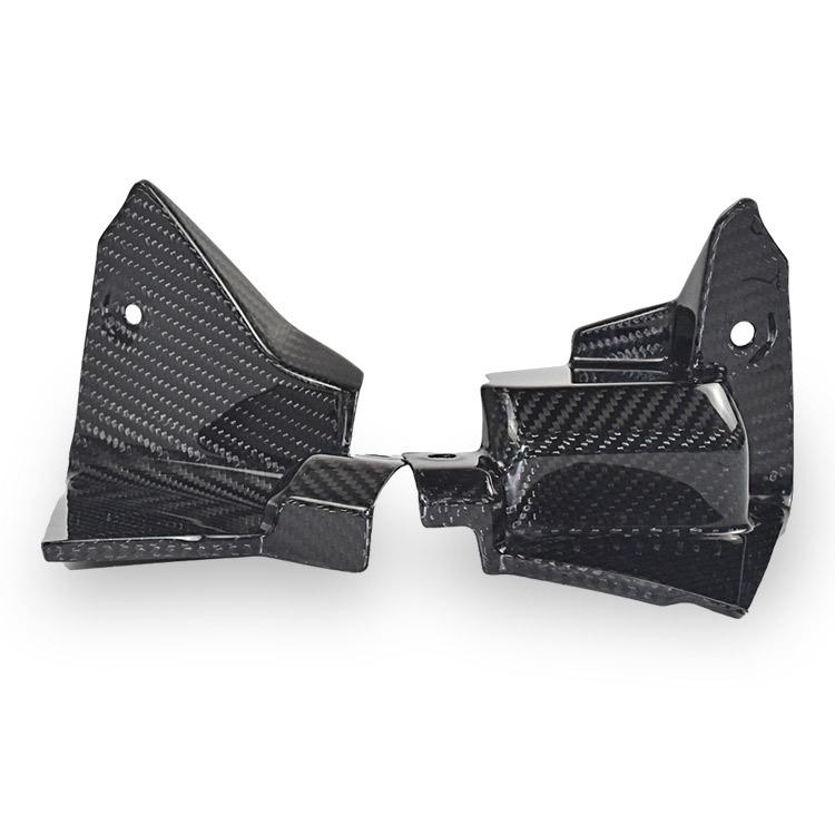 

Yamaha R1/R1M 2020+ Панель-обтекатель передняя боковая из углеволокна