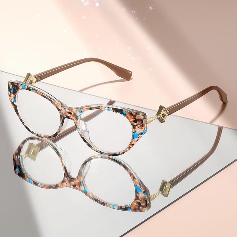new high-quality, trendy and fashionable reading glasses for daily wear to shape the face