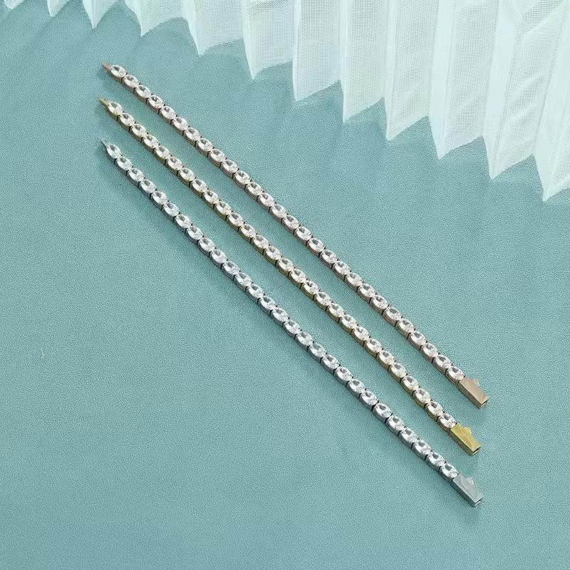 Neues PVD 18K Gold Silber Metallfarbe Beschichtetes Hip Hop 316 Edelstahl mit 4mm Breite Bling Ovaler Zirkon Tennis Kettenarmband