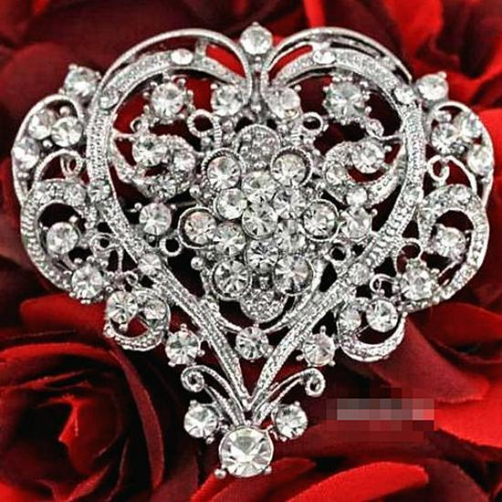 Elegant Rhinestone Heart Brooch: Fashionable Women s Heart-Shaped Corsage