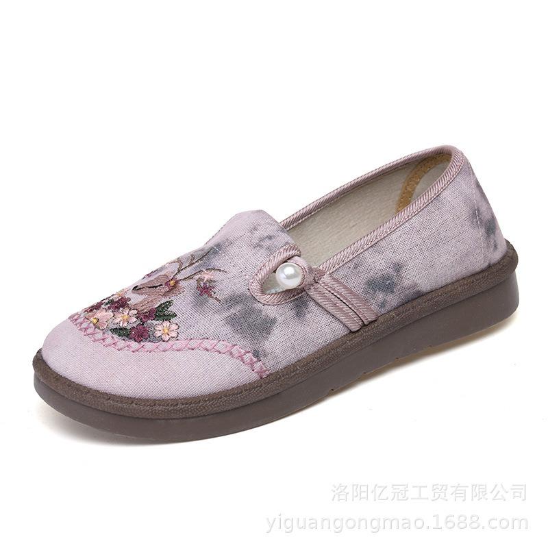 Old Beijing Cloth Shoes Mother Shoes Autumn Breathable Non-slip Soft Sole Old Man Shoes Women Old Embroidery Embroidery