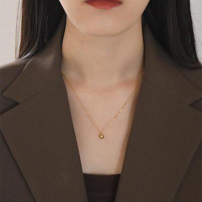 Koreanisch-Japanisch 18K Goldplattiert Titanstahl Schlüsselbein Kette Halskette - Trendy, Einfacher Anhänger für Damen