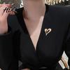 Metallbrosche Anstecknadel Hohl Liebe Herz Anstecker Romantisch Revers Goldfarben Pullover Strickjacke Mantel Anzug Schal Dekor Herren Damen Bekleidungszubehör