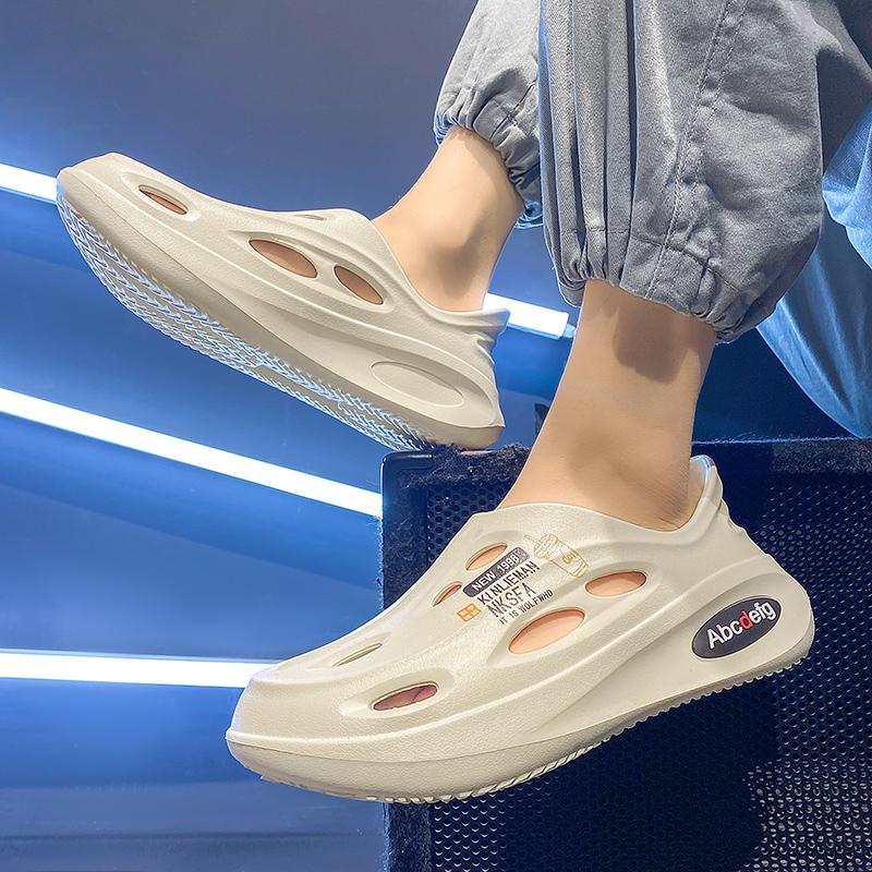New Men's Shoes Hollow Sports Sandals Summer Soft Bottom Beach Slippers Non-slip Breathable Outdoor Hole Shoes for Men