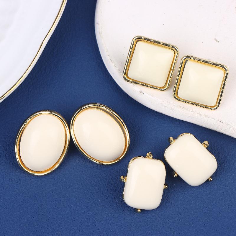 Franse Temperament Witte Geometrie Ellips Vierkant Stud Oorbellen Voor Vrouwen Trend Charms Eenvoudige Sieraden Accessoires Cadeaus