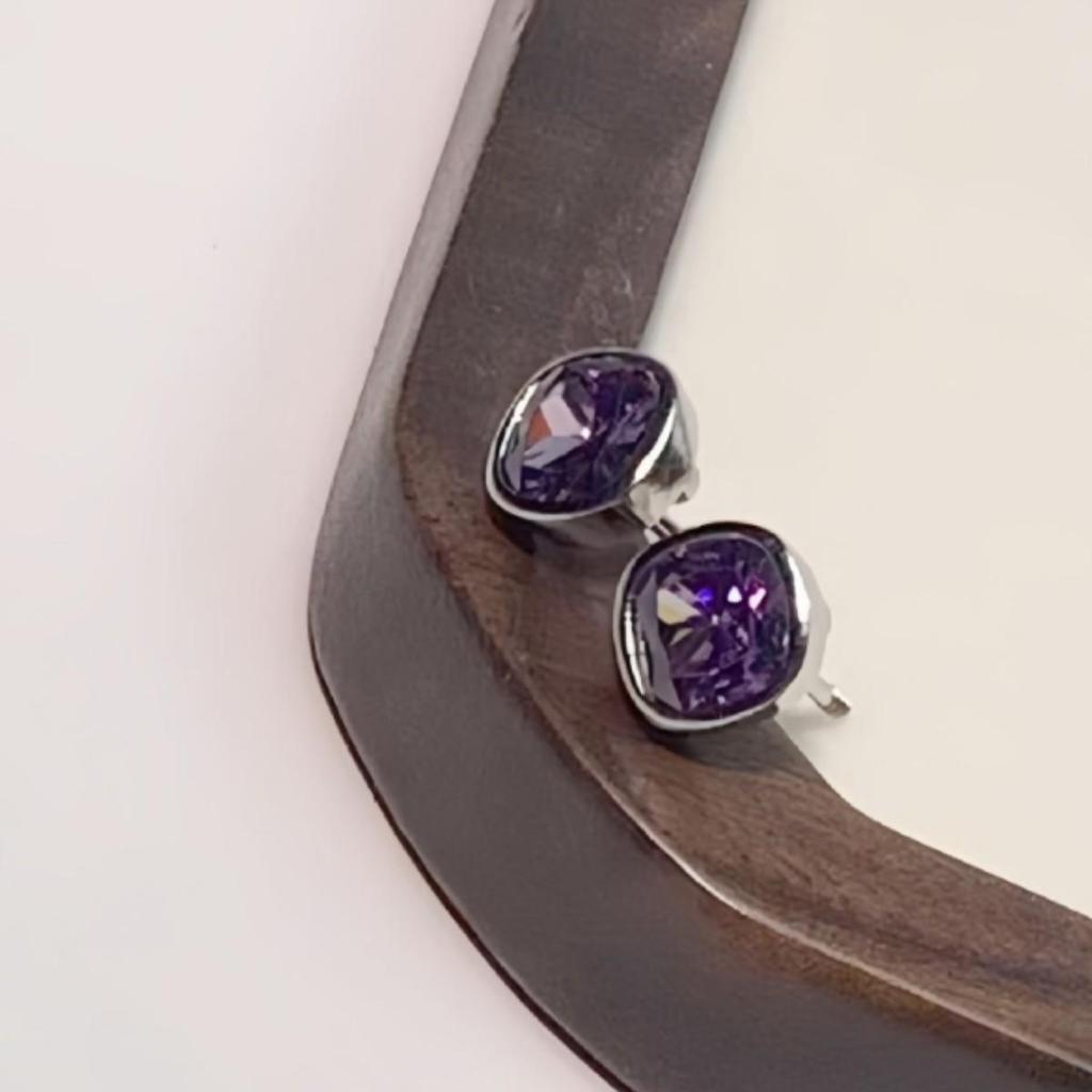 Square Sugar-Colored Zirconia Diamond Stud Earrings for Women - Simple Screw-In Design