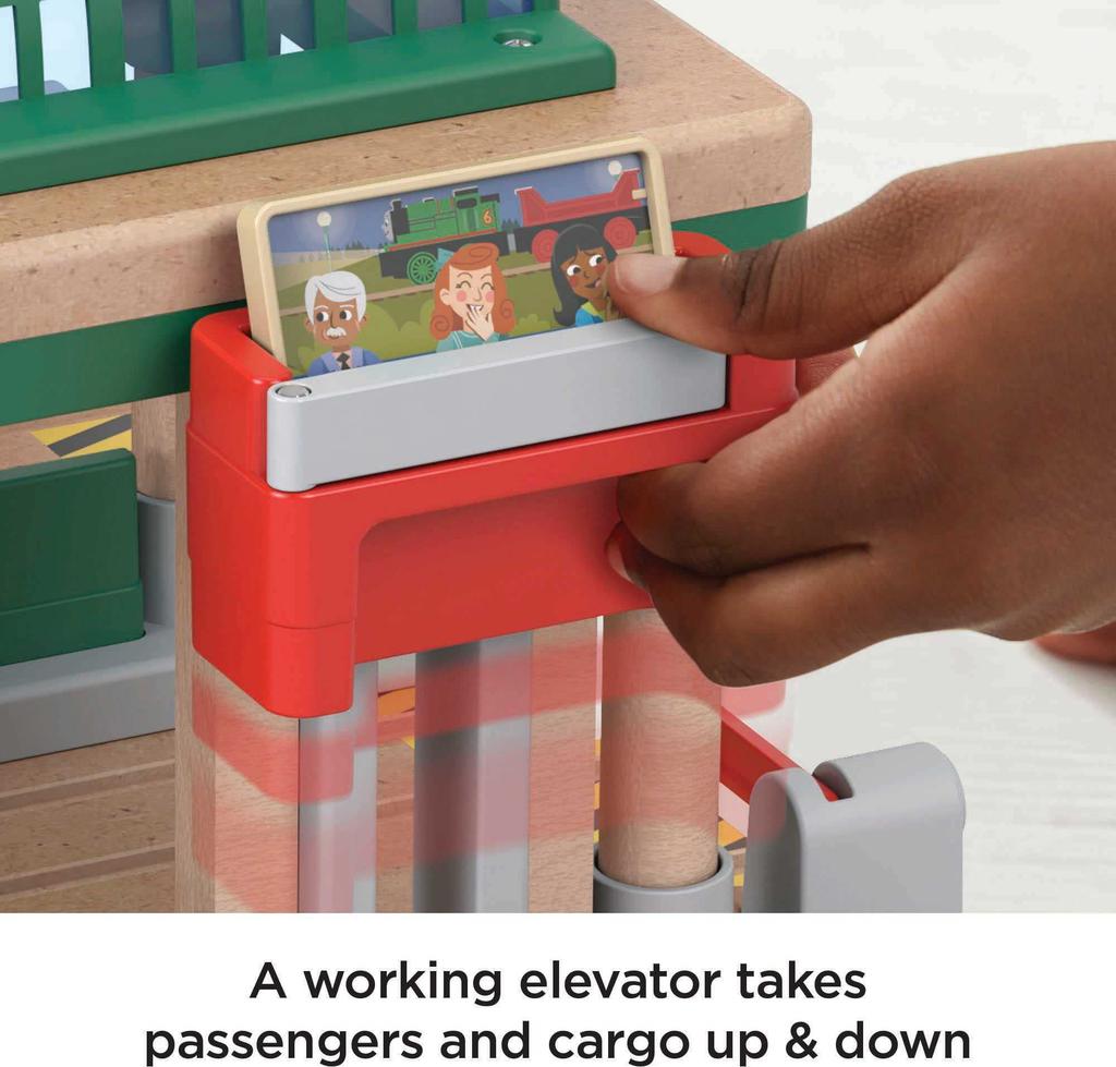 Thomas the Tank Engine Wooden Rail Series (Thomas) Annie and Clarabelle's Knapford Station (Ages 3 and Up) HBJ82