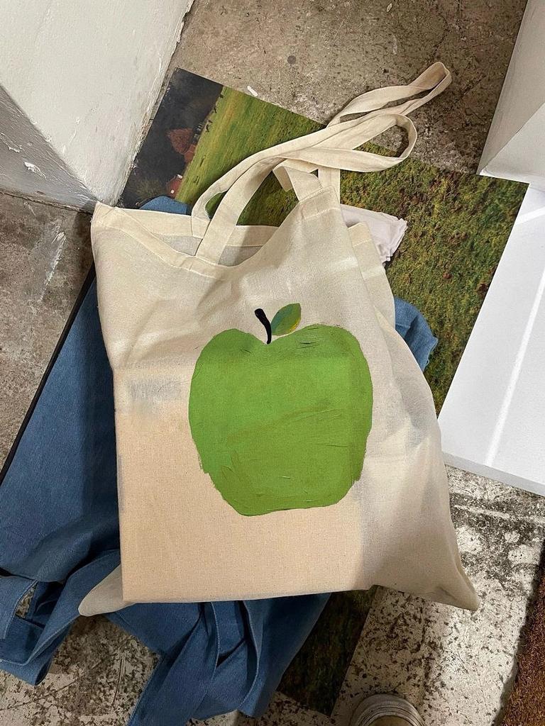 Large-capacity Hand-held Simple Single-shoulder Bag, Versatile and Fashionable Tote Bag for Commuting