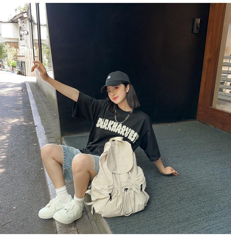 Trendy, Multi-functional Expandable Backpack for Men & Women – Ideal for Casual, Large Capacity Travel.