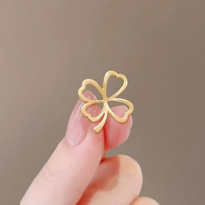 

Crystal Red Cherry Brooches for Women Clothing Cute Alloy Green Leaves Fruit Enamel Pins Party Fashion Zircon Accessories Gifts