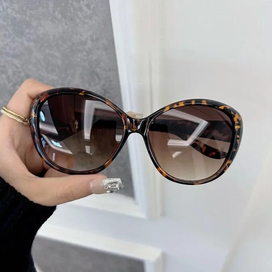 Designer Brand Cat Eye Sunglasses Women Men Colorful Cateye Frame Sun Glasses Female Mirror Colors Cool Fashion