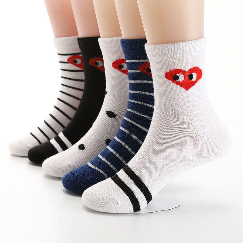 Breathable Cotton Mid-Calf Socks for Kids (1-15 Years), Anti-Odor, Cute Design for Boys and Girls, Ideal for Spring and Autumn.