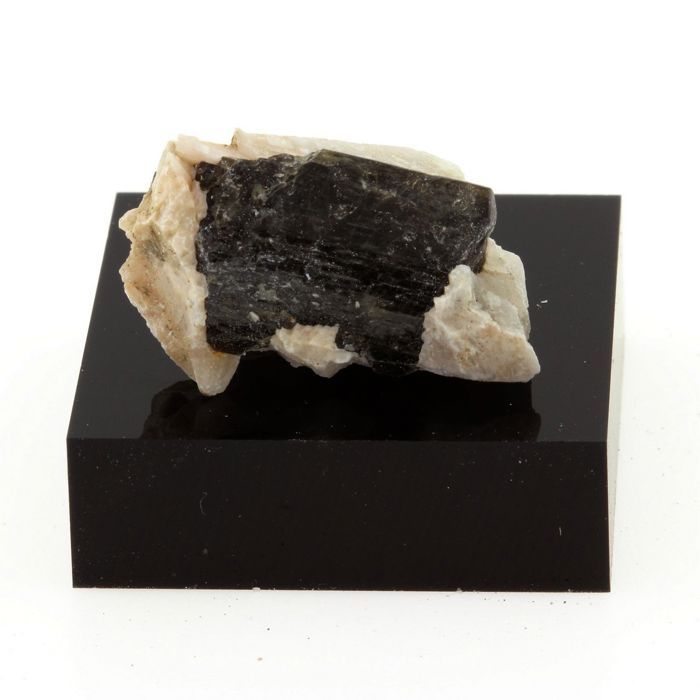 Fluoro-richterite 26.4 carats