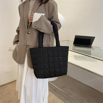 Fashionable Diamond-shaped Down Material Women's Bag, Large-capacity Tote Bag, Commuting Shopping Bag, College Student Bag