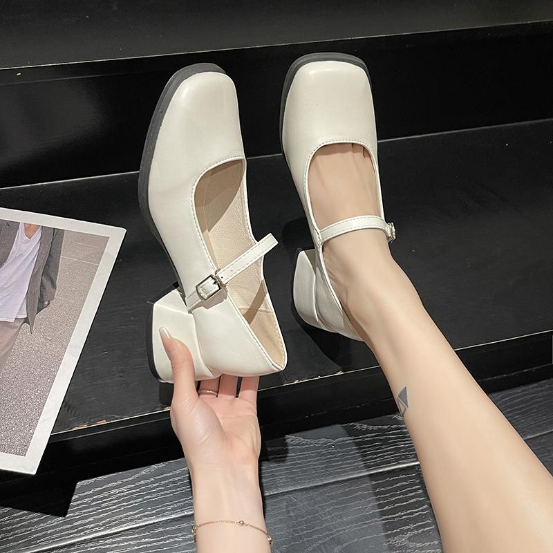 Fashion Silver Thick Heels Mary Jane Shoes Women 2024 Buckle Strap Square Toe Pumps Woman Med Heele Patent Leather Shoes Female