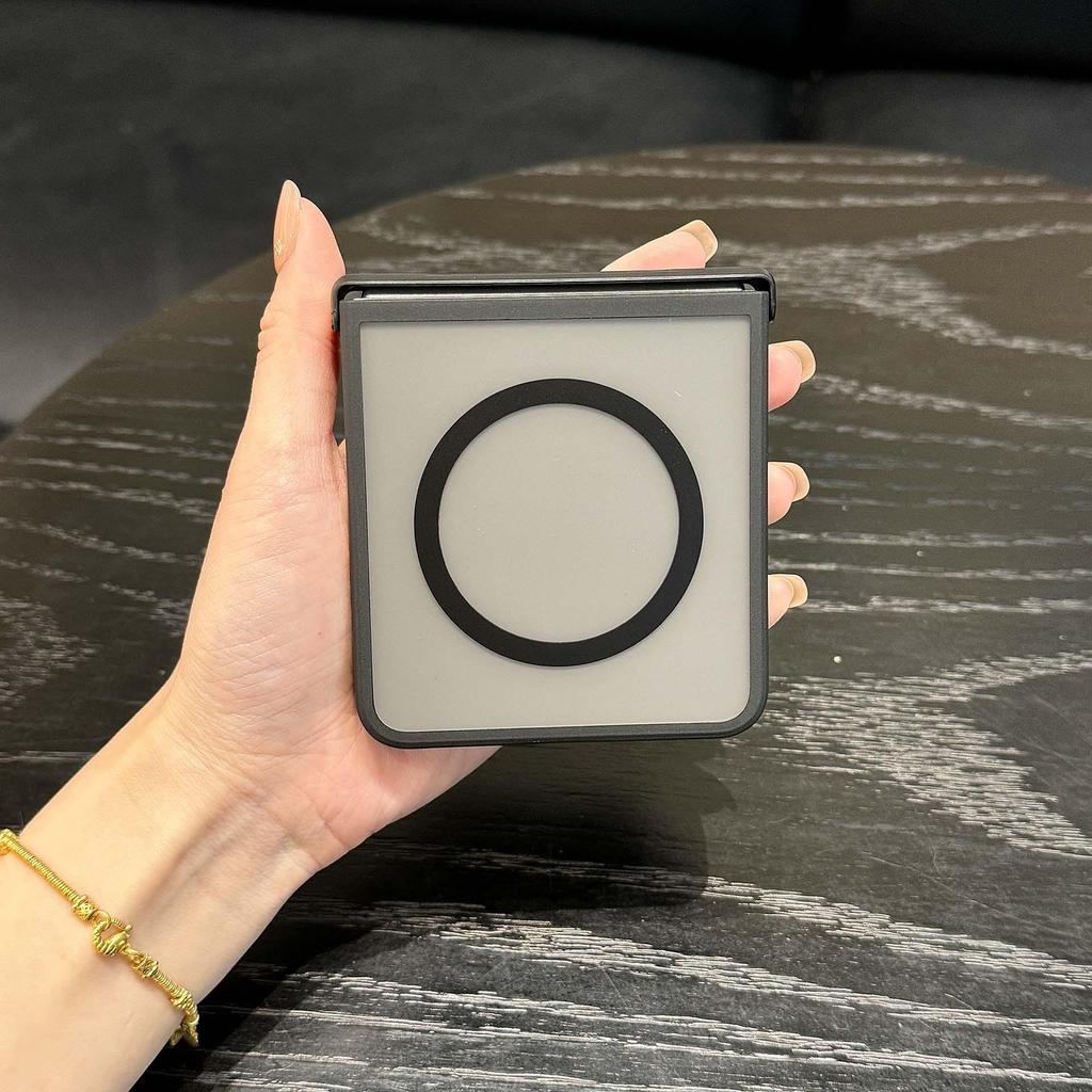 Samsung Z Flip7 MagSafe Transparent Magnetic Case for ZFlip4/6/7