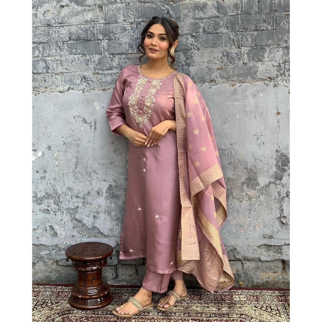 Viscose Chanderi Designer Kurti Pant Set Indian Bollywood Party Wear Kurta Set VGP-1399
