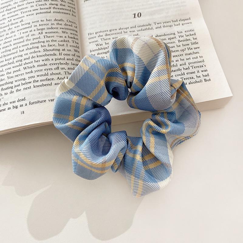 Plush Pig Intestine Hair Tie – Milk Coffee Color: 2025 Christmas Autumn Winter Series Hair Accessories