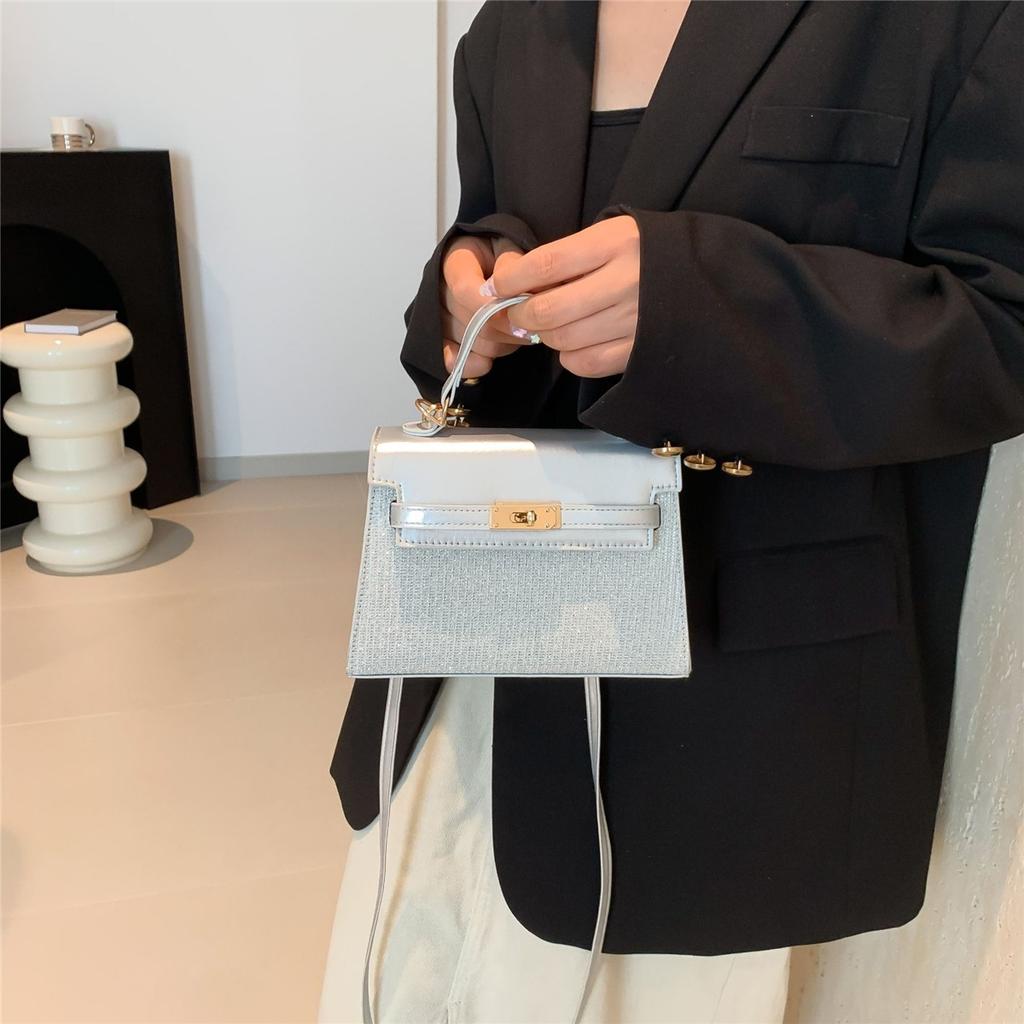 Niche Design Small Bag Female Tide Net Red Fashion Shoulder Crossbody Handbag Women's Bag