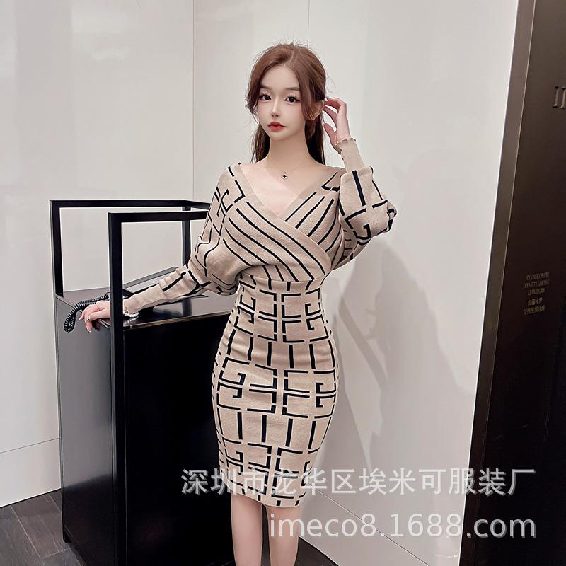 

Temperament collar knitted dress women s autumn and winter new slim-fitting inner hip-wrapped bottoming sweater skirt One size fits all хакі