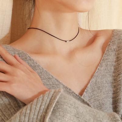 Collier Ras du Cou Carré Harajuku Collier Ras du Cou pour Femmes Court Corde Noire Versions Japonaise et Coréenne