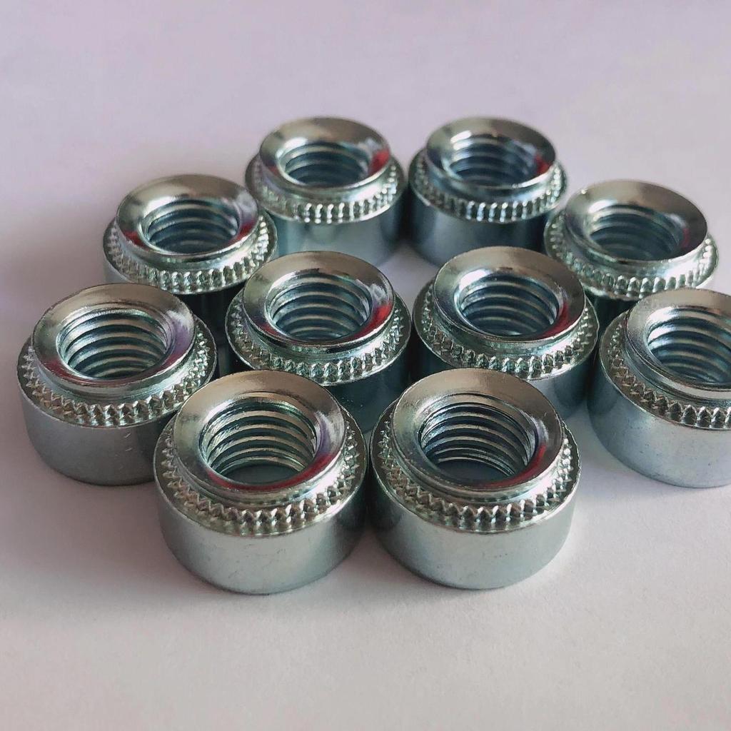 Verzinkte selbstsichernde Muttern, unverlierbare Muttern M3-M12, Einbaumuttern und Einpressmuttern
