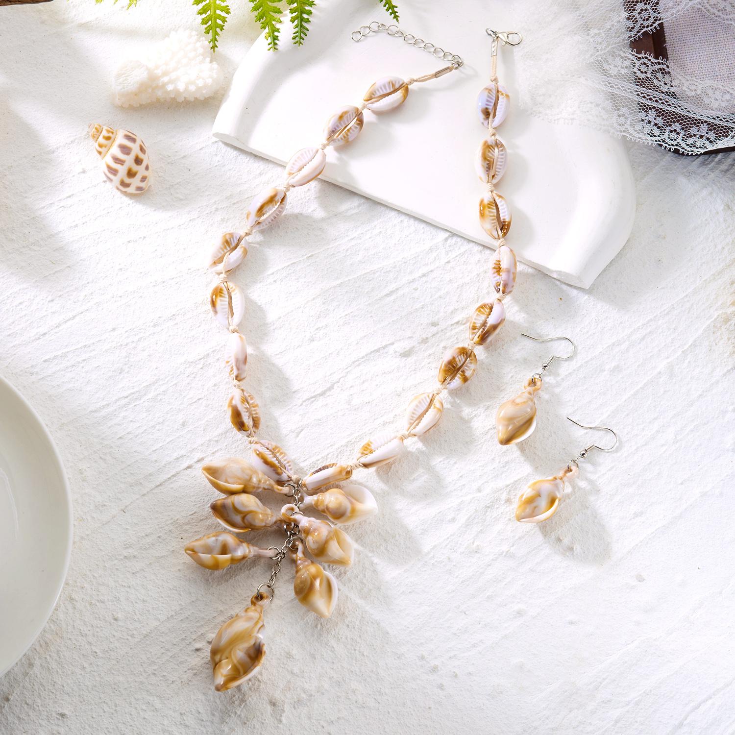

Bohemian Shell Conch Acrylic Tassel Necklace Earrings Set for Women Dainty Starfish Shell Vacation Beach Fashion Jewelry Gift