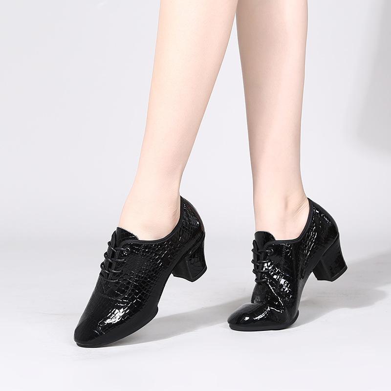 Damen Tanzschuhe Square Dance Tanzschuhe Gesellschaftstanz Sailor Dance Lateinamerikanische Tanzschuhe Moderne Tanzschuhe