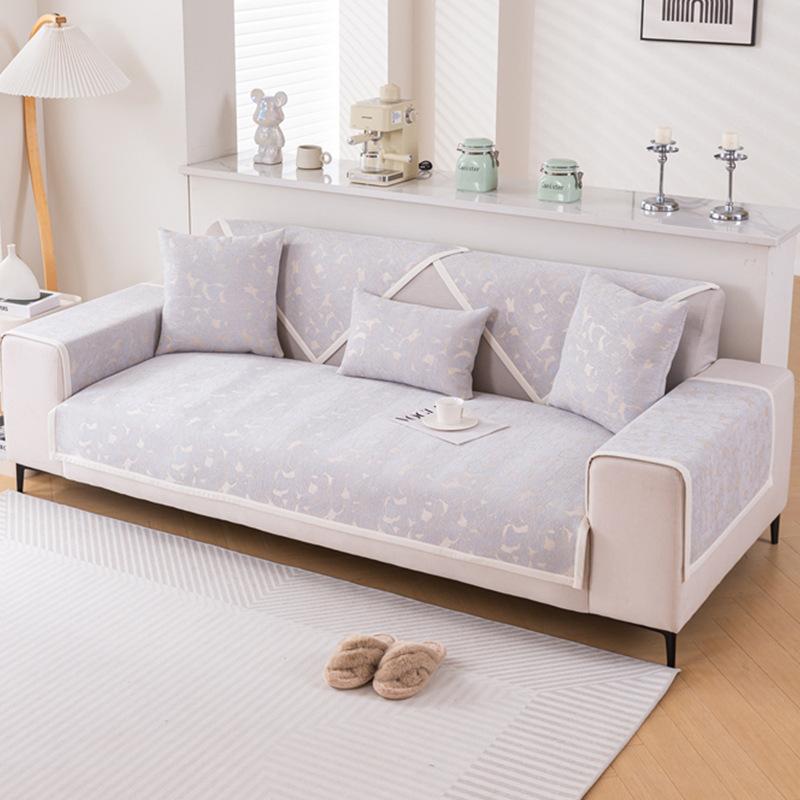 

Simple Sofa Towel, Universal In All Seasons, Light Luxury, High-End Sofa Cover, Non-Slip Cover, All-Inclusive Universal Cover 70*70cm
